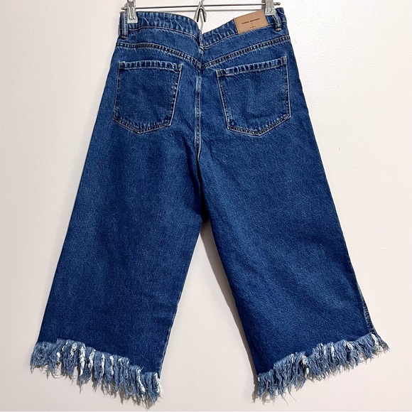 NWOT Zara Trafaluc Denimwear High-Waisted Cropped Distressed Flare Jeans - Picture 10 of 11